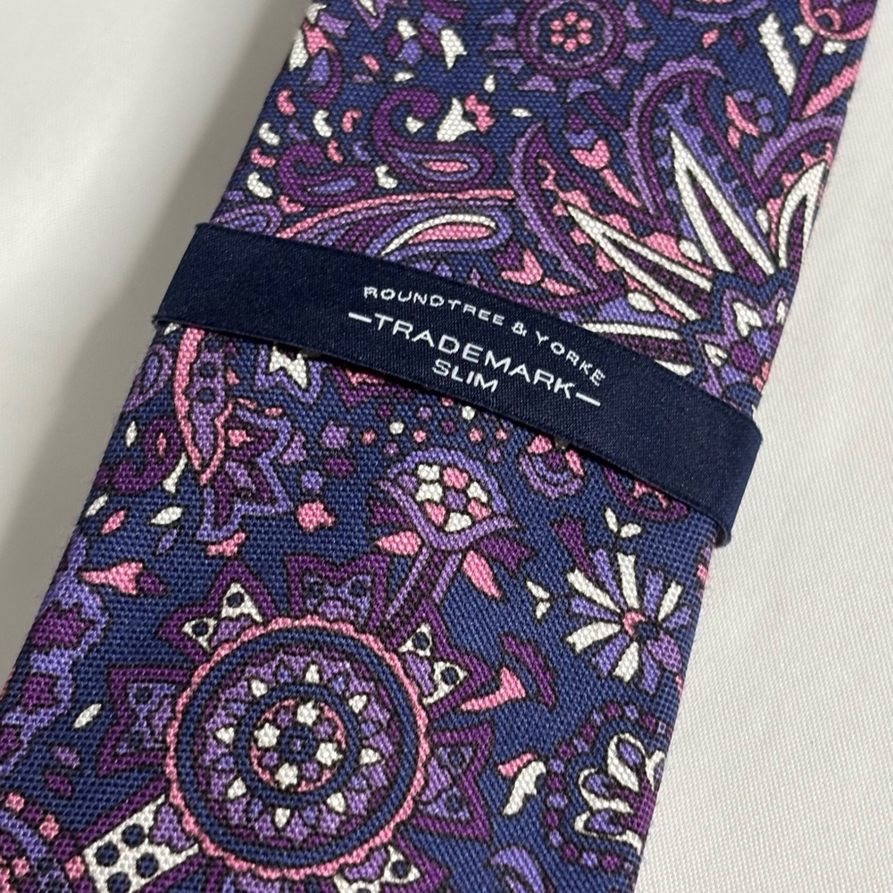 NEW! Roundtree & Yorke Blue and Purple Paisley Tie